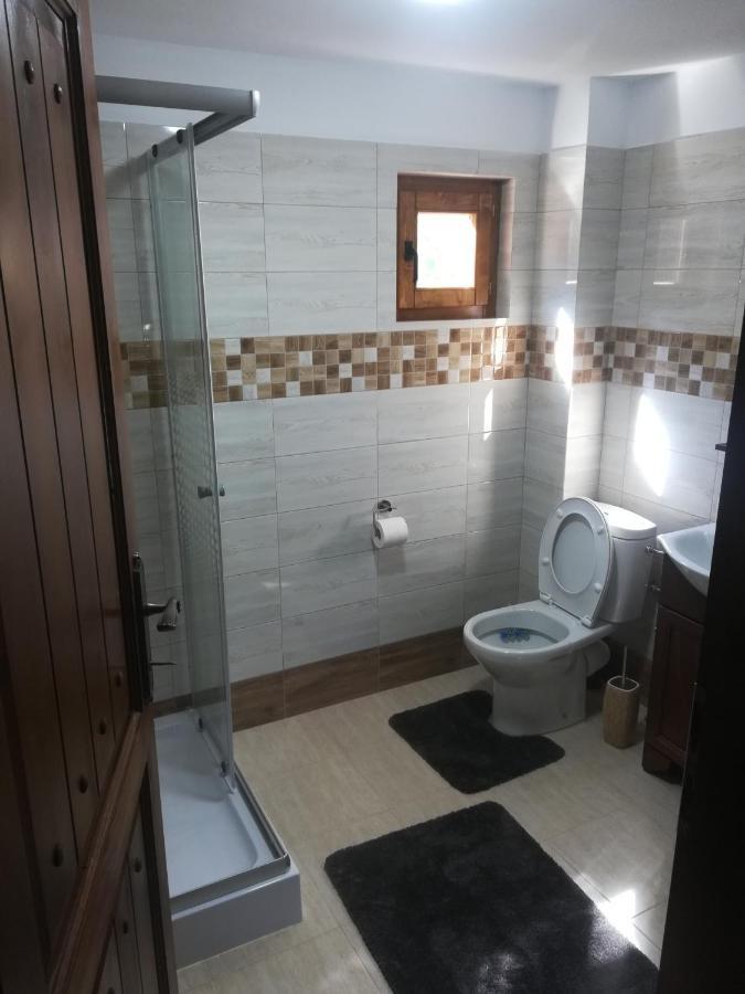 Calinesti  Casa Din Susani מראה חיצוני תמונה