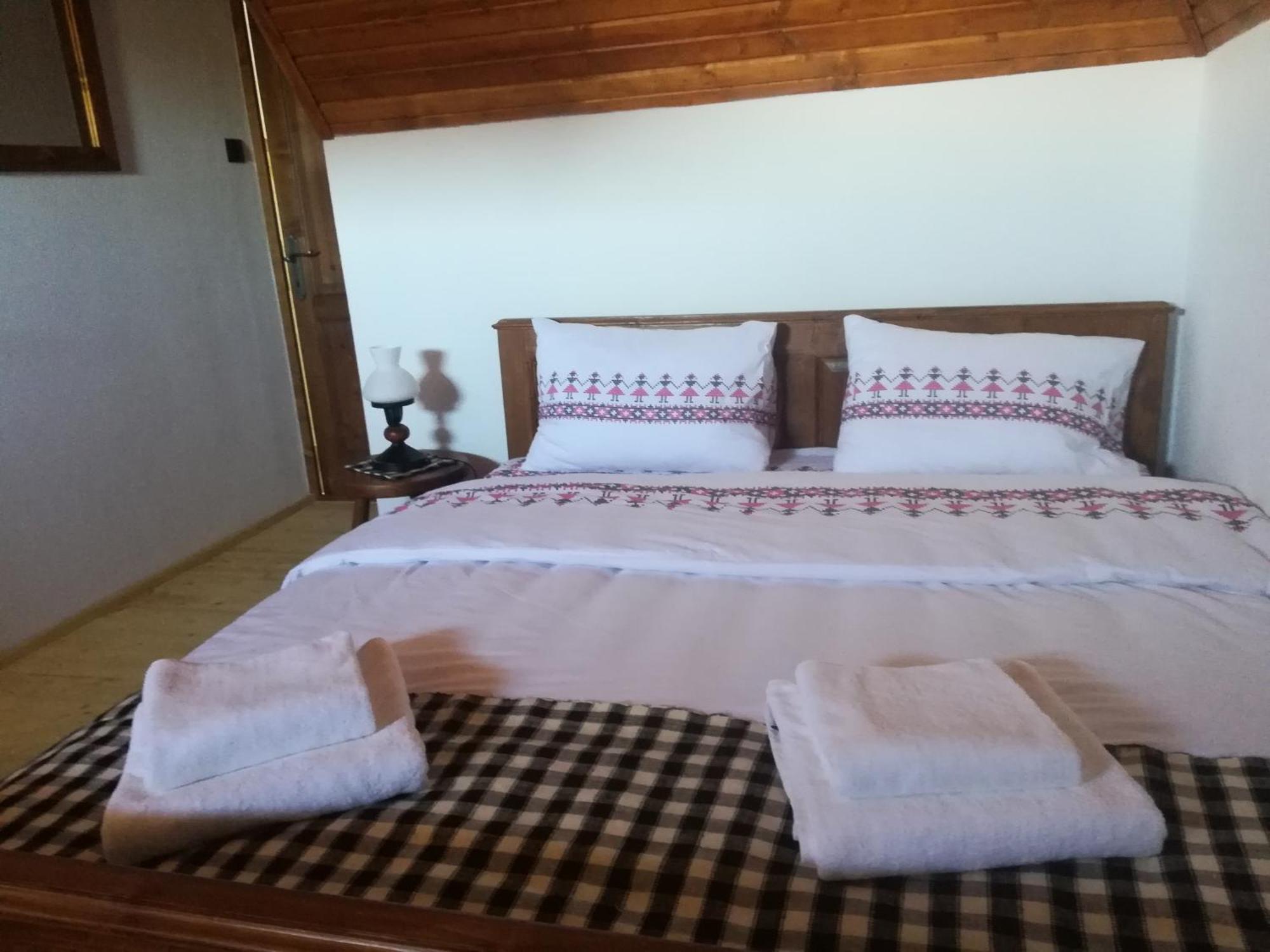 Calinesti  Casa Din Susani חדר תמונה
